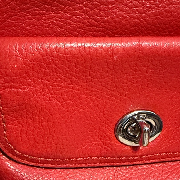 Coach (No.F49170) Red Leather Swing Back Crossbody - Picture 10 of 16